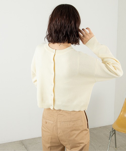 ANGIE（アンジー）の「スナップボタンショート2WAYニットカーディガン（カーディガン/ボレロ・レディース・グリーン/オフホワイト/イエロー/オレンジ/ピンク/ブラック・FREE）」の12枚目の写真