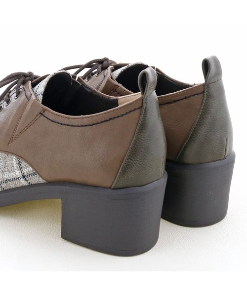 byあしながおじさん（バイアシナガオジサン）の「レースアップシューズ　-8980438_2109（その他シューズ・レディース・チェック/ライトベージュ/ライトブラウン・22.0cm/22.5cm/23.0cm/23.5cm/24.0cm/24.5cm/25.0cm）」の5枚目の写真