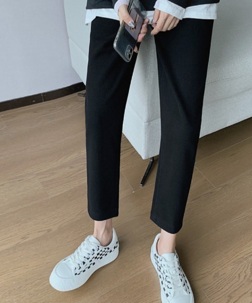 NiiNa(ニーナ)の「【NiiNa】ストレートパンツ(その他パンツ・レディース・ブラック/ベージュ・FREE)」の9枚目の写真