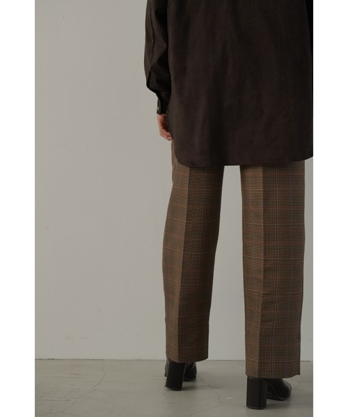 LA PEAU DE GEM(ラポドゥジェム)の「【LA PEAU DE GEM】チェックタックパンツ(スラックス・レディース・ベージュ/ブラウン・S/M)」の3枚目の写真