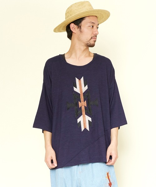 チャイハネ(チャイハネ)の「【チャイハネ】オルテガ柄刺繍メンズTシャツ(Tシャツ/カットソー・メンズ・ホワイト/ネイビー/グレー/イエロー・FREE)」の4枚目の写真