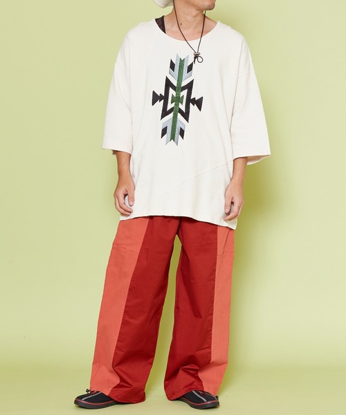 チャイハネ(チャイハネ)の「【チャイハネ】オルテガ柄刺繍メンズTシャツ(Tシャツ/カットソー・メンズ・ホワイト/ネイビー/グレー/イエロー・FREE)」の6枚目の写真