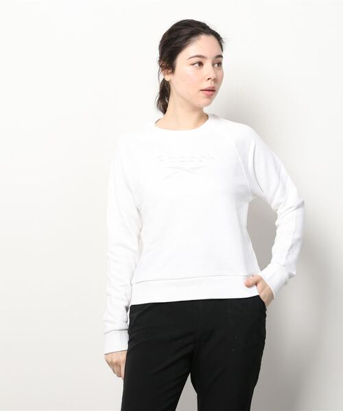 Reebok(リーボック)の「クラシックス ビッグ ベクター クルー スウェットシャツ / Classics Big Vector Crew Sweatshirt(スウェット・レディース・ホワイト・SMALL/MEDIUM/LARGE/X-LARGE/XX-LARGE/X-SMALL)」の6枚目の写真