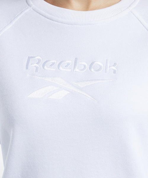 Reebok(リーボック)の「クラシックス ビッグ ベクター クルー スウェットシャツ / Classics Big Vector Crew Sweatshirt(スウェット・レディース・ホワイト・SMALL/MEDIUM/LARGE/X-LARGE/XX-LARGE/X-SMALL)」の3枚目の写真