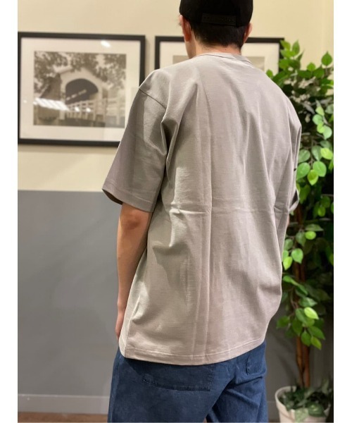 Champion(チャンピオン)の「Champion(チャンピオン)スクリプトロゴ半袖Tシャツ(Tシャツ/カットソー・メンズ・ブラック/ライトグレー/ホワイト/ブラウン/パープル/サックスブルー・M/L/XL)」の18枚目の写真