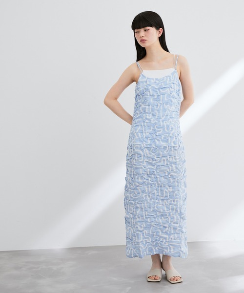 ADAM ET ROPE'（アダムエロペ）の「〈追加〉カップ付きカラーブレードキャミソール（キャミソール・レディース・ホワイト/ブラック/カーキ/イエロー・FREE）」の5枚目の写真