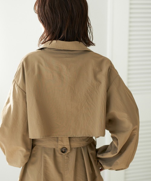 GeeRA(ジーラ)の「デザインステンカラーコート(ステンカラーコート・レディース・サンドベージュ/カーキ・MEDIUM/LARGE)」の19枚目の写真