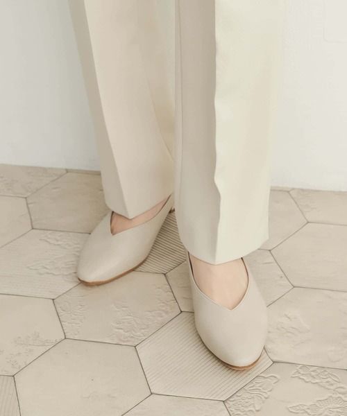 URBAN RESEARCH DOORS（アーバンリサーチドアーズ）の「ソフトヒールパンプス（パンプス・レディース・ブラック/ベージュ系その他・38/36/37）」の4枚目の写真