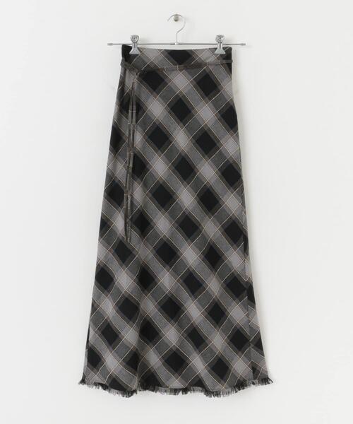 URBAN RESEARCH(アーバンリサーチ)の「バイアスチェックフリンジスカート(スカート・レディース・ブラック系その他/グレー系その他・36/38)」の22枚目の写真
