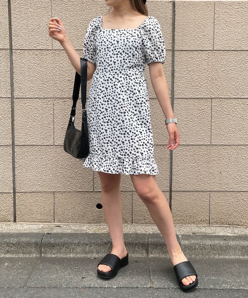 WEGO（ウィゴー）の「WEGO/【一部店舗限定】スクエアネックミニワンピース（ワンピース・レディース・ブラック/その他1・FREE）」の9枚目の写真