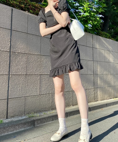 WEGO（ウィゴー）の「WEGO/【一部店舗限定】スクエアネックミニワンピース（ワンピース・レディース・ブラック/その他1・FREE）」の22枚目の写真