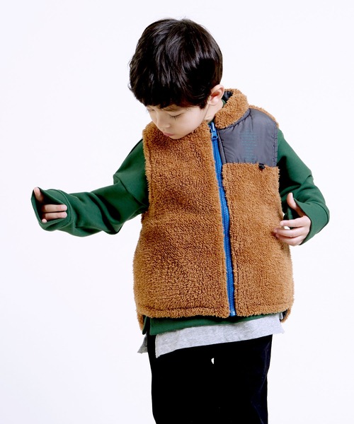 DILASH（ディラッシュ）の「デニムボアリバーシブルベスト（ベスト・キッズ・チャコール/ベージュ/ブラウン・80/90/100/110/120/130/140）」の5枚目の写真