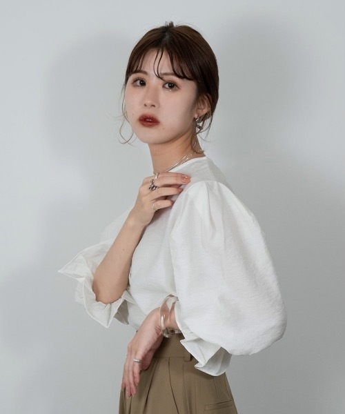 Amiur（エミレ）の「balloon puff sleeve tops（その他トップス・レディース・ホワイト/ブラック・FREE）」の4枚目の写真