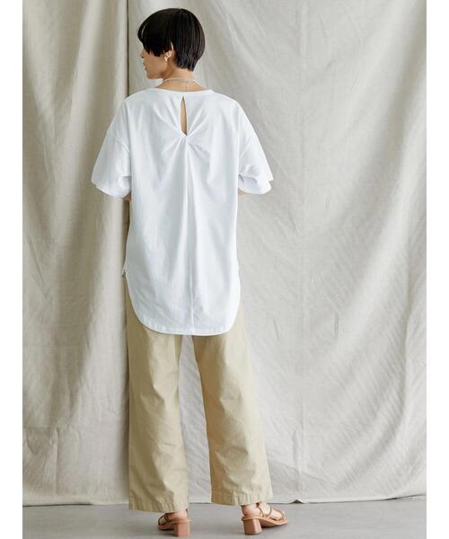 AMERICAN HOLIC(アメリカンホリック)の「バックねじりカットプルオーバー(Tシャツ/カットソー・レディース・ブラック/ブラウン/オフホワイト・M/L)」の12枚目の写真