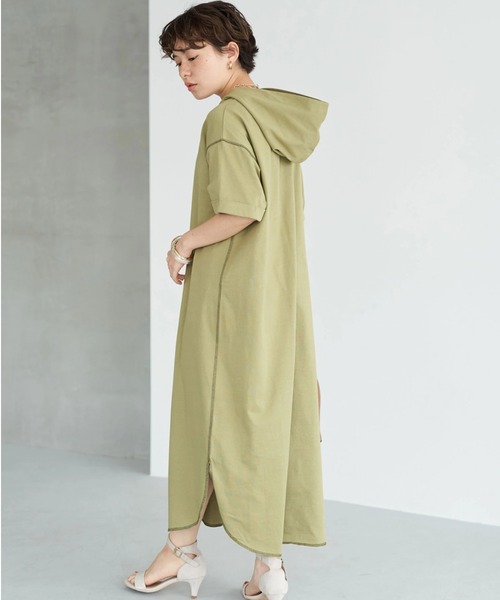 earth music&ecology（アースミュージックアンドエコロジー）の「フーディーカットソーワンピース（ワンピース・レディース・イエロー/ブルー/ホワイト系その他2・FREE）」の3枚目の写真