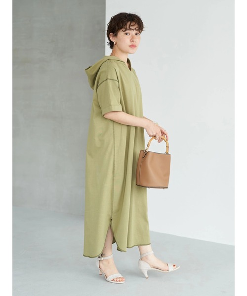 earth music&ecology（アースミュージックアンドエコロジー）の「フーディーカットソーワンピース（ワンピース・レディース・イエロー/ブルー/ホワイト系その他2・FREE）」の11枚目の写真