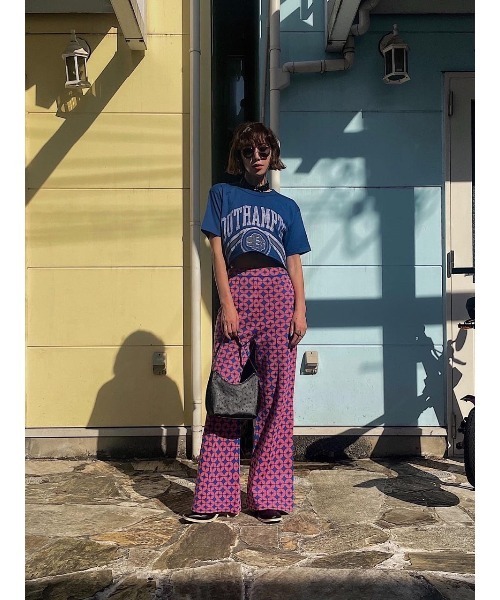MOUSSY(マウジー)の「SOUTHAMPTON CROP Tシャツ(Tシャツ/カットソー・レディース・ブラック/オフホワイト/ブルー・FREE)」の15枚目の写真