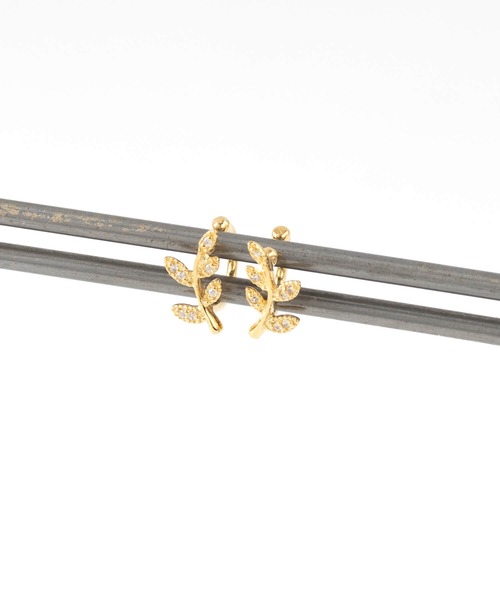 JUICY ROCK（ジューシーロック）の「GP(SV925)/SV925 CZリーフカフイヤリング（イヤリング・レディース・シルバー/ゴールド・ONE SIZE）」の9枚目の写真