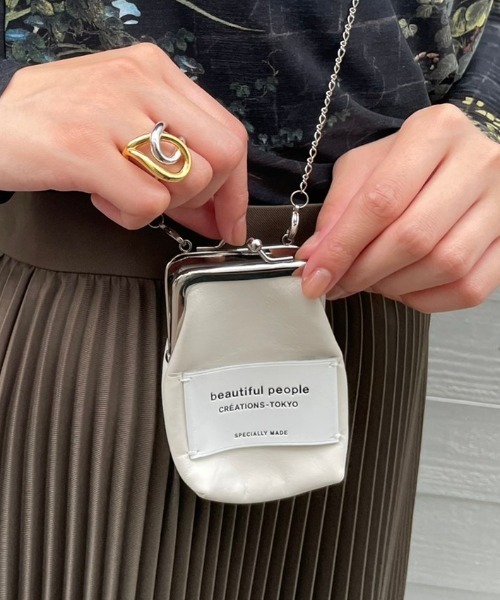 beautiful people（ビューティフルピープル）の「beautiful people clasp pouch 7235511962（その他小物・レディース・ホワイト/ブラック・FREE）」の3枚目の写真