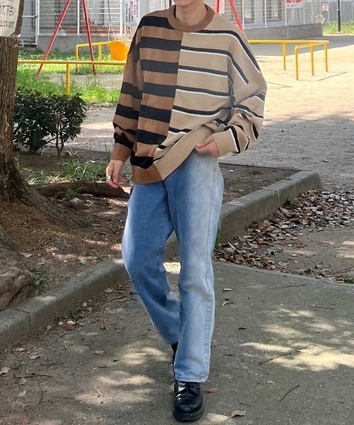 Chikashitsu +(チカシツプラス)の「【Chikashitsu +/チカシツプラス】screw stitch slit denim pants / デニム デニムパンツ 黒 デニム 黒 デニム 青(デニムパンツ・メンズ・ライトブルー/ブラック・L/M)」の1枚目の写真