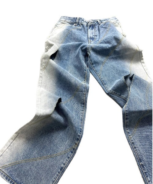 Chikashitsu +(チカシツプラス)の「【Chikashitsu +/チカシツプラス】screw stitch slit denim pants / デニム デニムパンツ 黒 デニム 黒 デニム 青(デニムパンツ・メンズ・ライトブルー/ブラック・L/M)」の21枚目の写真