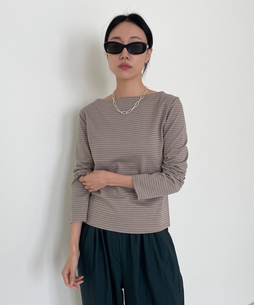 Didot.showroom（ディドット ショールーム）の「ボートネックピンストライプロンT（Tシャツ/カットソー・レディース・ブラック/ベージュ/ブラウン/ホワイト・FREE）」の4枚目の写真