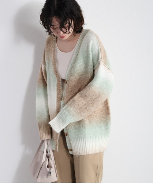 cepo（セポ）の「グラデーション Ｖネックカーディガン（カーディガン/ボレロ・レディース・ピンク/イエロー/グリーン・M）」の8枚目の写真