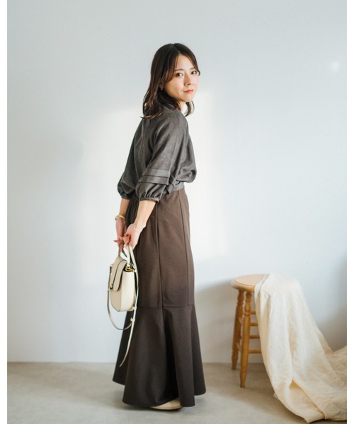 Amourire(アムリール)の「【yumiコラボ】シャツコール袖タックブラウス(シャツ/ブラウス・レディース・ダークグレー/ベージュ/ブルーグレー・M/L)」の6枚目の写真