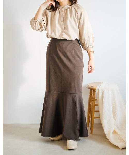 Amourire(アムリール)の「【yumiコラボ】シャツコール袖タックブラウス(シャツ/ブラウス・レディース・ダークグレー/ベージュ/ブルーグレー・M/L)」の15枚目の写真