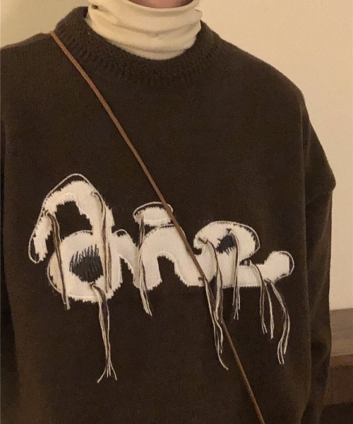 MGV（エムジーヴィー）の「フロントロゴステッチプルオーバーニット（ニット/セーター・メンズ・グレー/ブラウン/ブラック・MEDIUM/LARGE/X-LARGE）」の5枚目の写真