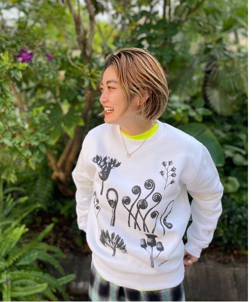 BEAVER(ビーバー)の「KARL BLOSSFELDT/カール・ブロスフェルト SWEAT SHIRT スウェット(スウェット・レディース・ホワイト・S/M/L/XL)」の6枚目の写真