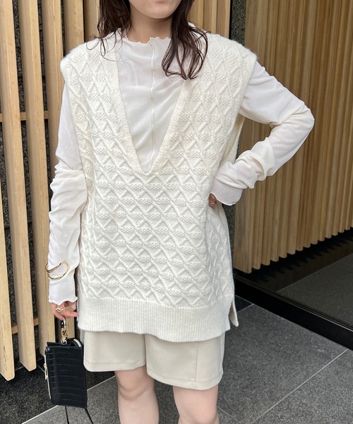 CAPRICIEUX LE'MAGE（カプリシューレマージュ）の「メローベロアＴシャツ（Tシャツ/カットソー・レディース・オフホワイト/ベージュ/チャコールグレー・FREE）」の7枚目の写真