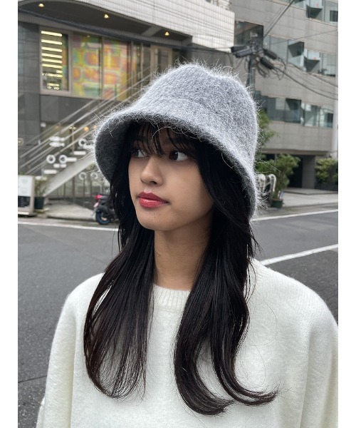 ENVYM(アンビー)の「アンゴラバケットハット(ハット・レディース・グレー/ブラック/ホワイト・FREE)」の5枚目の写真