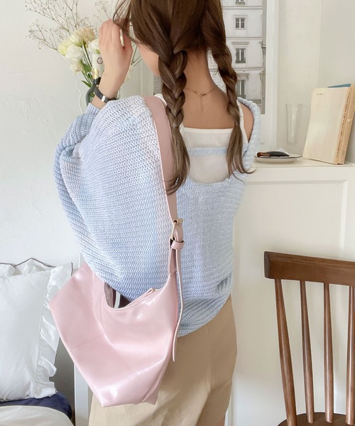 mily bilet(ミウィビレット)の「【mily bilet】グラデが美しいモテニット。V開きクロップドカーディガン(カーディガン/ボレロ・レディース・ブラック/アイボリー/ピンク系/ブルー系その他・LARGE/MEDIUM/SMALL/X-LARGE)」の6枚目の写真