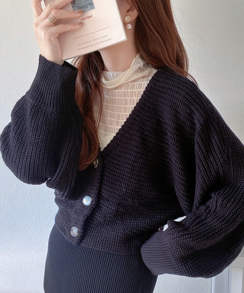 mily bilet(ミウィビレット)の「【mily bilet】グラデが美しいモテニット。V開きクロップドカーディガン(カーディガン/ボレロ・レディース・ブラック/アイボリー/ピンク系/ブルー系その他・LARGE/MEDIUM/SMALL/X-LARGE)」の11枚目の写真