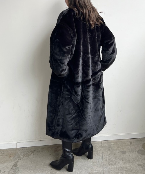 Futier land（フューティアランド）の「フェイクファーノーカラー