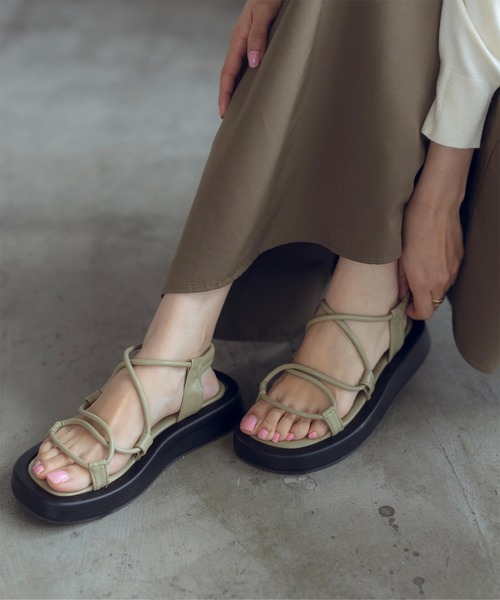 フェイクレザーコードナローサンダル