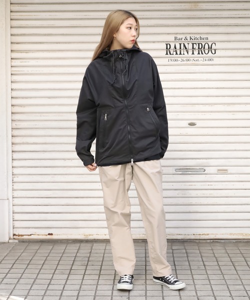 Cape HEIGHTS（ケープハイツ）の「Cape Heights/ケープハイツ SOLVERSTONE ナイロンジャケット マウンテンパーカー ワンポイント ロゴ（ナイロンジャケット・メンズ・オリーブ/ブラック・S/M/L）」の4枚目の写真