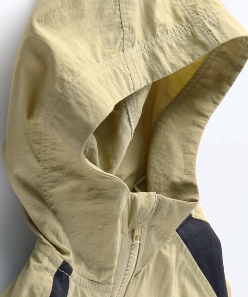 LOGOS（ロゴス）の「【LOGOS】branshes限定　ウィンドブレーカー（ナイロンジャケット・キッズ・ベージュ/ブラック・150/100/120/110/130/140）」の10枚目の写真