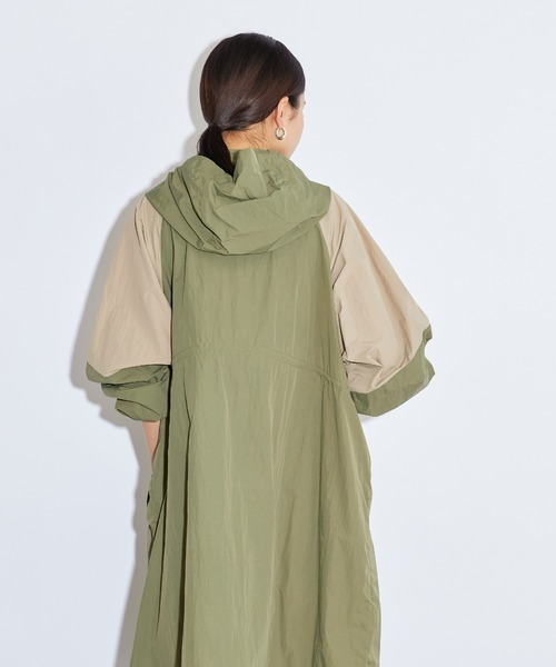 Lui's（ルイス）の「バイカラーモッズコート（モッズコート・レディース・ブラック/カーキ/ライトベージュ・FREE）」の11枚目の写真