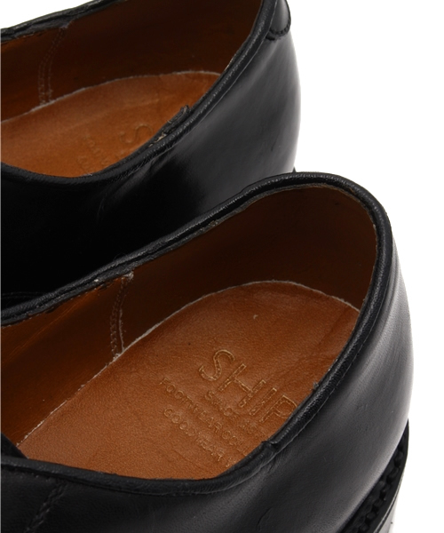 SHIPS（シップス）の「SC: プレーン トゥ グッドイヤーウェルト製法 6アイレットシューズ（ブーツ・メンズ・ブラック/ブラウン・7.5/LARGE/7/8/9/8.5）」の4枚目の写真