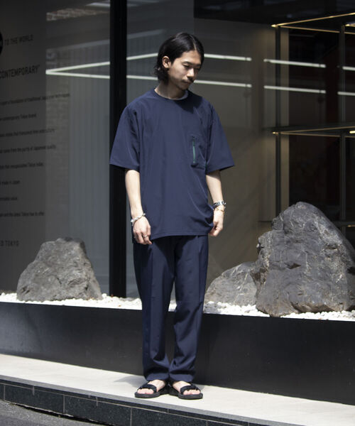 GLOSTER（グロスター）の「【GLOSTER/グロスター】サマートロピカル 胸ジップポケットTシャツ ポケT イージーケア（Tシャツ/カットソー・メンズ・グリーン/ネイビー/グレイッシュベージュ・M/L/S）」の4枚目の写真