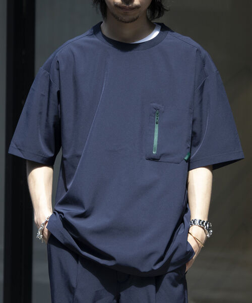 GLOSTER（グロスター）の「【GLOSTER/グロスター】サマートロピカル 胸ジップポケットTシャツ ポケT イージーケア（Tシャツ/カットソー・メンズ・グリーン/ネイビー/グレイッシュベージュ・M/L/S）」の7枚目の写真