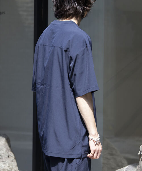 GLOSTER（グロスター）の「【GLOSTER/グロスター】サマートロピカル 胸ジップポケットTシャツ ポケT イージーケア（Tシャツ/カットソー・メンズ・グリーン/ネイビー/グレイッシュベージュ・M/L/S）」の9枚目の写真