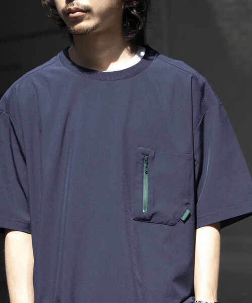 GLOSTER（グロスター）の「【GLOSTER/グロスター】サマートロピカル 胸ジップポケットTシャツ ポケT イージーケア（Tシャツ/カットソー・メンズ・グリーン/ネイビー/グレイッシュベージュ・M/L/S）」の12枚目の写真