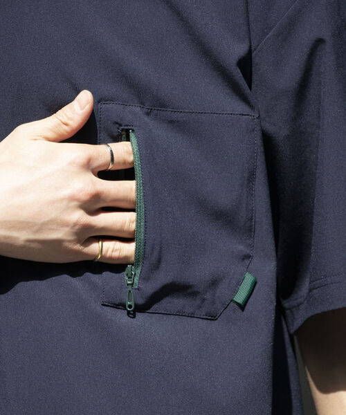 GLOSTER（グロスター）の「【GLOSTER/グロスター】サマートロピカル 胸ジップポケットTシャツ ポケT イージーケア（Tシャツ/カットソー・メンズ・グリーン/ネイビー/グレイッシュベージュ・M/L/S）」の13枚目の写真