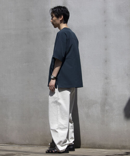 GLOSTER（グロスター）の「【GLOSTER/グロスター】サマートロピカル 胸ジップポケットTシャツ ポケT イージーケア（Tシャツ/カットソー・メンズ・グリーン/ネイビー/グレイッシュベージュ・M/L/S）」の17枚目の写真