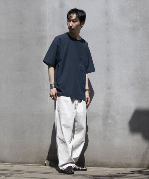 GLOSTER（グロスター）の「【GLOSTER/グロスター】サマートロピカル 胸ジップポケットTシャツ ポケT イージーケア（Tシャツ/カットソー・メンズ・グリーン/ネイビー/グレイッシュベージュ・M/L/S）」の19枚目の写真