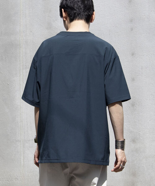 GLOSTER（グロスター）の「【GLOSTER/グロスター】サマートロピカル 胸ジップポケットTシャツ ポケT イージーケア（Tシャツ/カットソー・メンズ・グリーン/ネイビー/グレイッシュベージュ・M/L/S）」の22枚目の写真