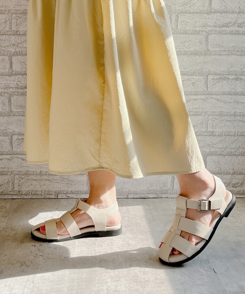 Noubel Voug Relax（ヌーベルヴォーグリラックス）の「ローヒールグルカサンダル（サンダル・レディース・アイボリー/ブラック・LL/S/L/M）」の2枚目の写真